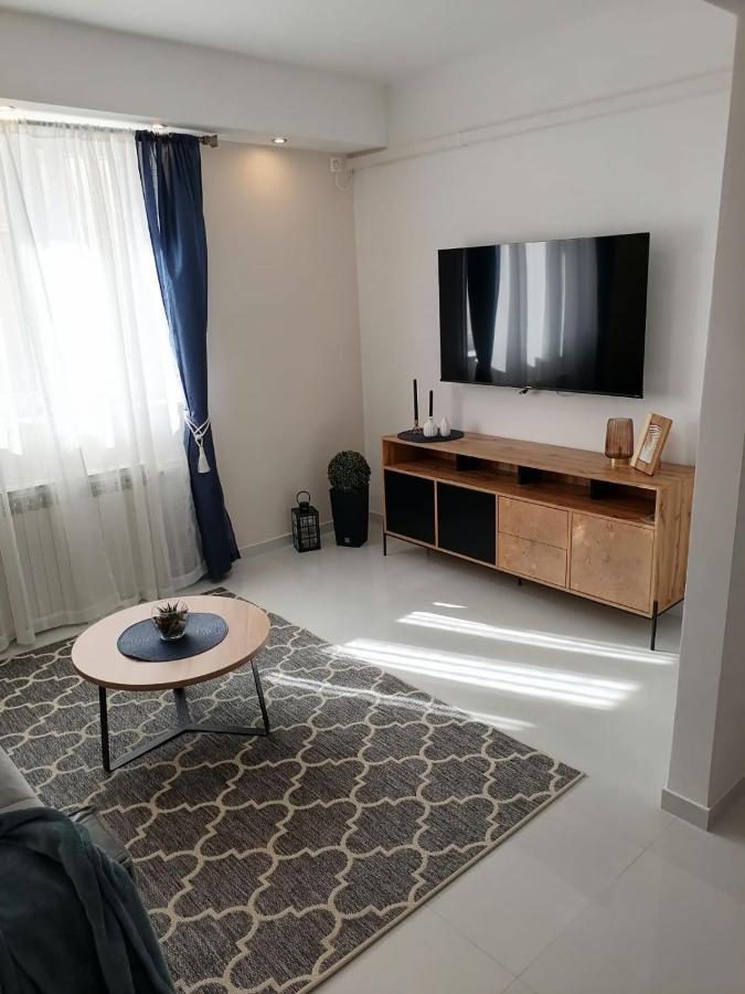 Apartments Niko Novalja Luaran gambar